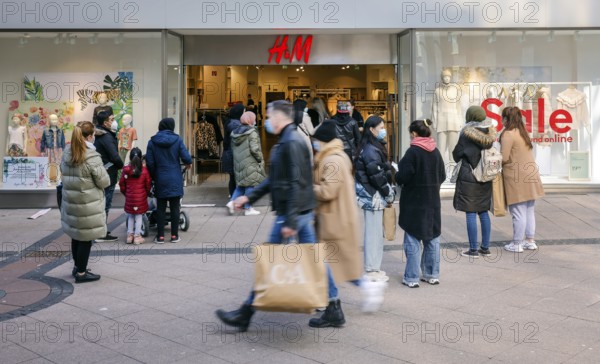 Essen, North Rhine-Westphalia, Germany - Retail in times of the corona pandemic during the second
