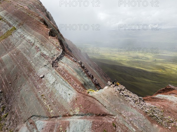 Hiking couple in the Peruvian Andes, Pallay Punchu Rainbowmountain, Layo, Peru, South America