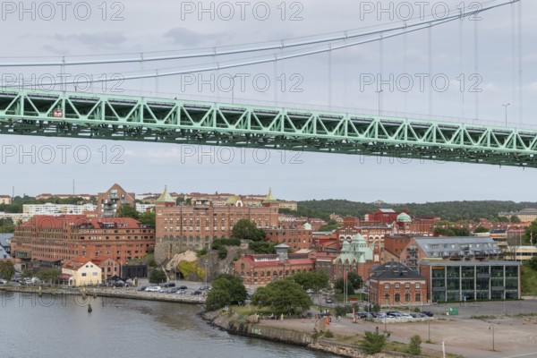 Alvsborgsbron bridge leading to the island of Hesingen (Hisingen), Gothenburg, Sweden, Europe