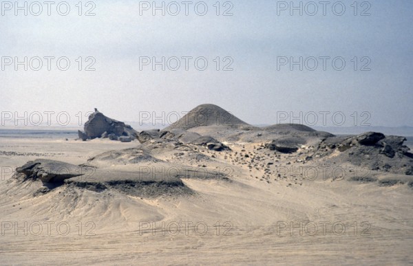 Photo of the Arabian desert taken by a helicopter pilot working in the oil industry in Dharhan,