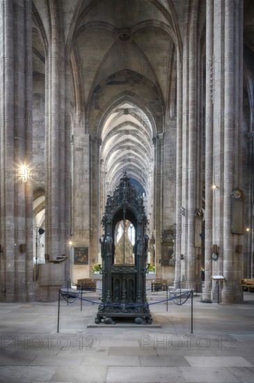 Interior view of St Sebald's tomb by Peter Vischer, nave, St Sebald, St Sebald's Church, Nuremberg,