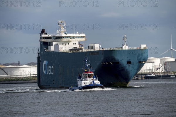 Shipping traffic, Europoort harbour, Calandkanaal, car transporter UECC Autosky