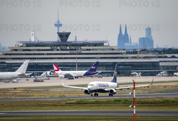 Cologne-Bonn Airport, CGN, Ryanair Boeing 737 on take-off, German Air Traffic Control Tower,