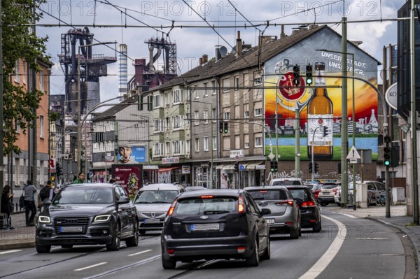 Friedrich-Ebert-Straße in Duisburg-Beeck, near the König brewery, view to the north of the