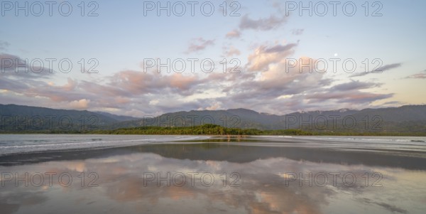 Evening mood, low tide on the beach, Marino Ballena National Park, Puntarenas Province, Osa, Costa