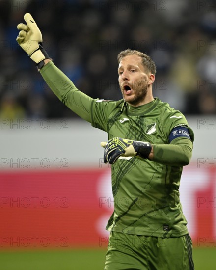Goalkeeper Oliver Baumann TSG 1899 Hoffenheim (01) Gesture Gesture Europa League, PreZero Arena,