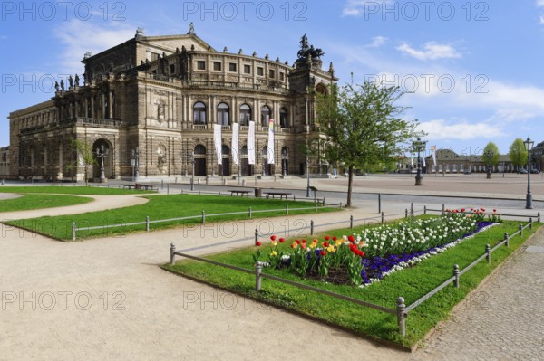 Semperoper, Saxony royal court opera house, Dresden, Saxony, Germany, Europe