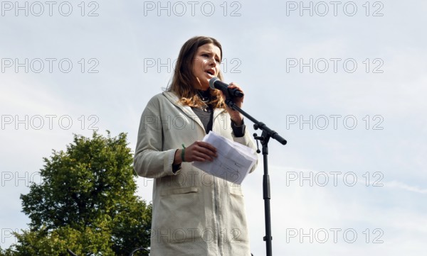 Luisa Neubauer speaks during the Fridays for Future demo. Fridays for Future demands on all