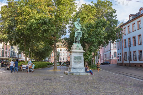 Osteiner Hof and carnival fountain on Schillerplatz in Mainz, Rhineland-Palatinate, Germany, Europe