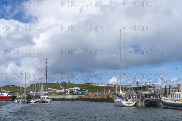 View from south-east to harbour facilities, Unterland and Oberland, offshore island Helgoland, blue