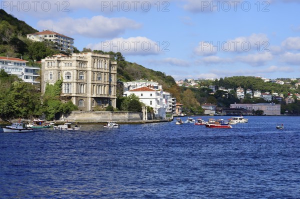 Mansion along the Bosphorus, Rumeli Hisari, Istanbul, Turkey, Asia