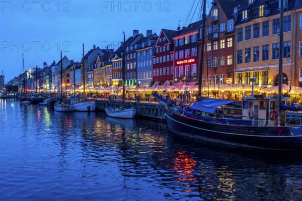 Nyhavn, in the Frederiksstaden district, in the evening, harbour district with houses over 300