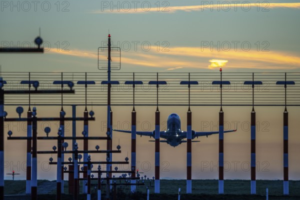 Düsseldorf International Airport, DUS, take-off and landing runway, aircraft taking off, Runway