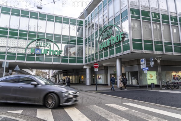 Galeria Kaufhof department stores' in the city centre of Krefeld, on Hochstraße, is affected by the