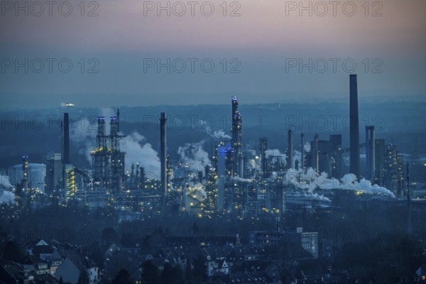 Ruhr Öl GmbH refinery in Gelsenkirchen Horst, Gelsenkirchen, North Rhine-Westphalia, Germany,