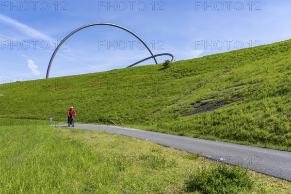 The Hoheward spoil tip, main part of the Hoheward Landscape Park, horizontal observatory, cycle