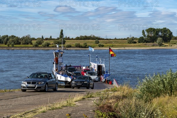 Car ferry between Duisburg-Walsum and Orsoy, North Rhine-Westphalia, Germany, Europe