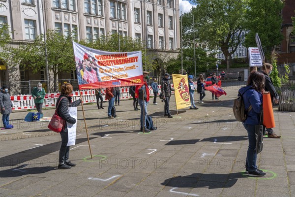 Demonstration on 1 May, on the Weberplatz in Essen, an alliance of left-wing parties and groups had