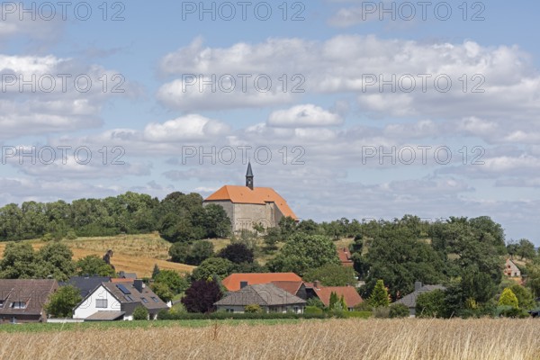 Former monastery church, church, houses, Wittenburg, Elze, Lower Saxony, Germany, Europe