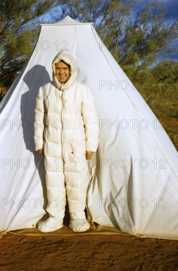 Expedition of the Melbourne Grammar School, Northern Territory, Australia, 1956, man uses RAF