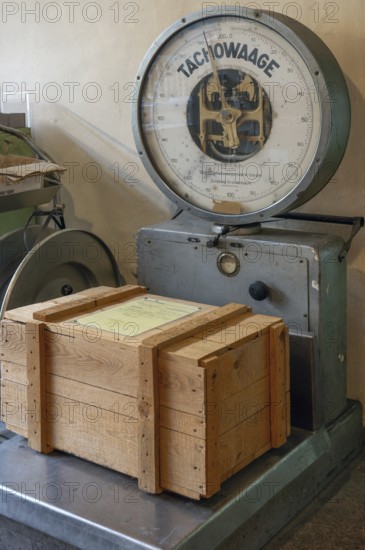 Ready-packed crate on the scales in the shipping department of the valve factory, formerly Dietz &