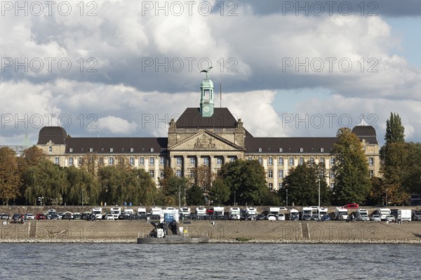Rhine bank with Düsseldorf district government, historic neo-baroque building, Düsseldorf, North