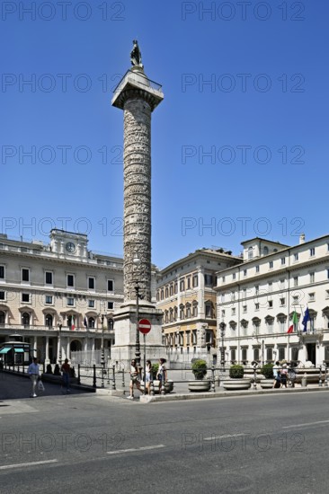 Ancient Roman victory column, Column of Marcus Aurelius in Piazza Colonna, Marcus Column, ancient