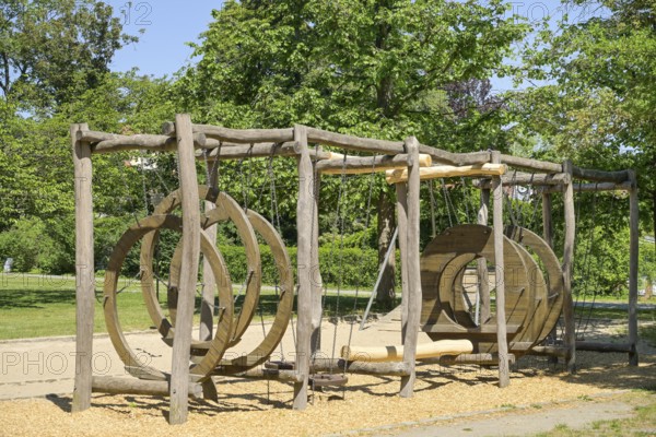 Playground, climbing frame, Zehner Park, Thielallee, Dahlem, Steglitz-Zehlendorf, Berlin, Germany,