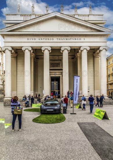 Canale Grande canal ends at the square in front of the church of Sant'Antonio Taumaturgo, in the