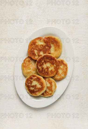 Chvishtari, corn flour tortillas with cheese, pastries, Georgian cuisine, Mchadi, homemade, top