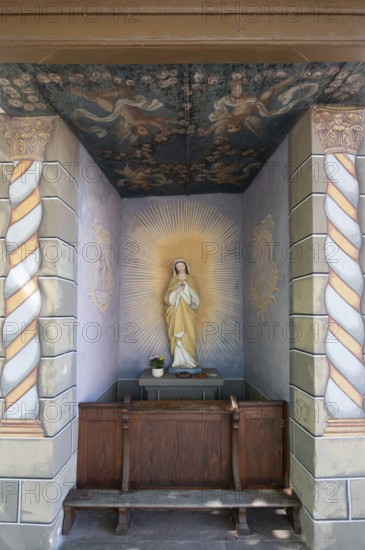 Devotional chapel with sculpture of the Virgin Mary, Riegel am Kaiserstuhl, Baden-Württemberg,