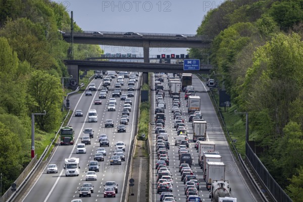 The A3 motorway, heavy traffic on 8 lanes, including the temporarily open hard shoulder, in front