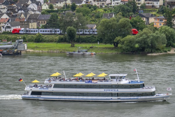 Left bank of the Rhine railway line in the Upper Middle Rhine Valley, near Trechtingshausen,