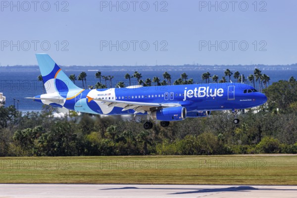 A JetBlue Airways Airbus A320 aircraft with the registration number N566JB at Tampa Airport, USA,