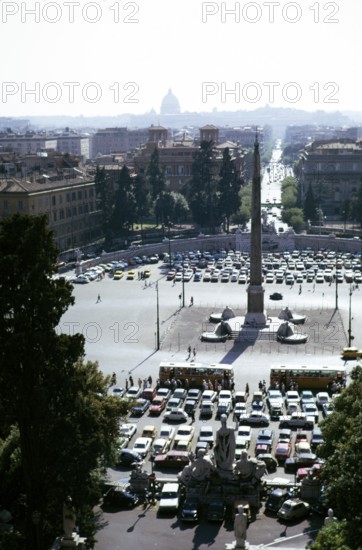 Piazza di Popolo, Rome, Italy in 1974