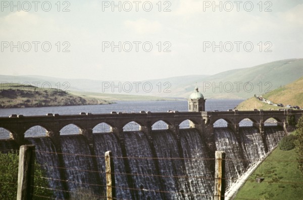 Water flowing over the dam wall from the reservoir, Pen y Garreg, Elan Valley, Rhayader, Powys,