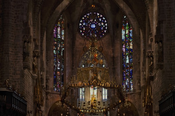 Choir designed by Antoni Gaudí, interior view, La Seu, Basilica de Santa Maria, Cathedral of St