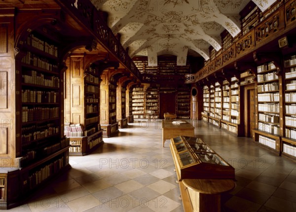 Abbey library, magnificent library with furniture by Heinrich Johann Holdermenn and stucco by