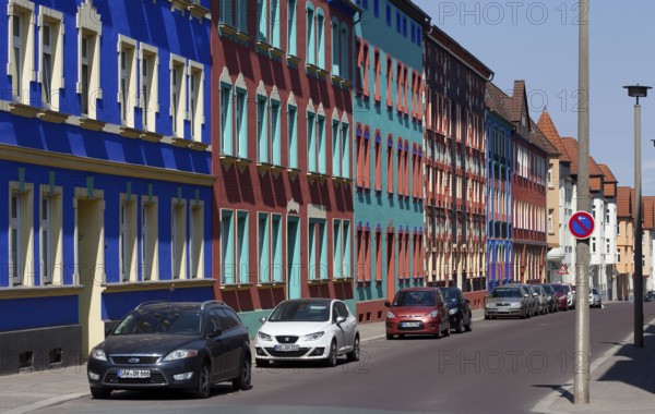Magdeburg Otto-Richter-Straße southern part built 1904-16 colourfully redesigned from 1921 by Bruno