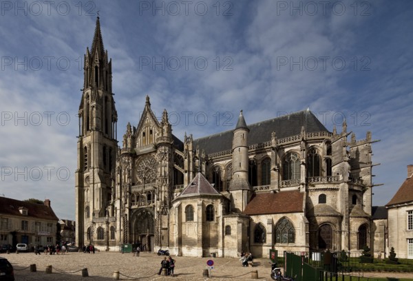 Senlis, Cathedral Notre-Dame, view from south, St., Saint, Saint