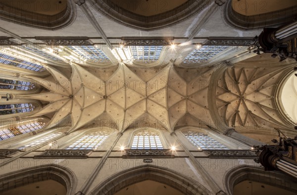Antwerp, St Jacob's Church (Dutch: Sint-Jacobskerk), choir vault