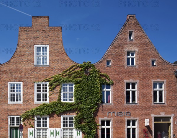 Built 1734-1742 for Dutch craftsmen