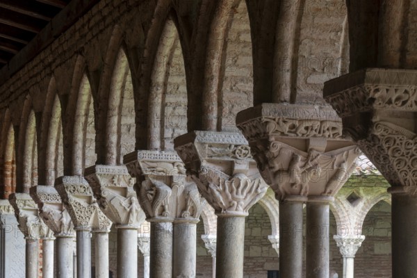 Moissac, Saint-Pierre Abbey, cloister