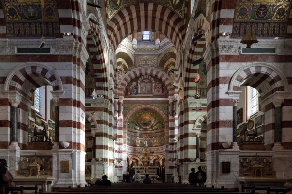 Interior facing east, 1853-74 by Henri-Jacques Espérandieu and Henri Revoil, St., Sankt, Saint