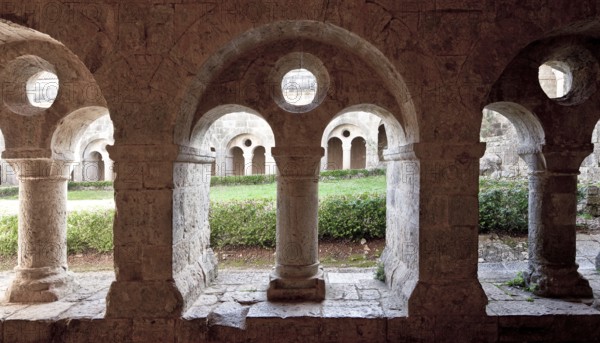 Cistercian monastery founded in 1146, cloister north wing biforium with view through to the east