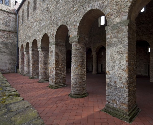 Leitzkau former monastery church 12th century 86671 northern row of pillars from north-west