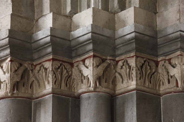 North-west crossing pillar with birds on the capitals, St., Sankt, Saint