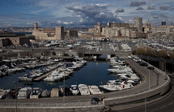 In the background, northern old town with Fort St-Jean on the left, St-Laurent in the centre and