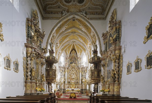 Interior facing east, St., Sankt, Saint
