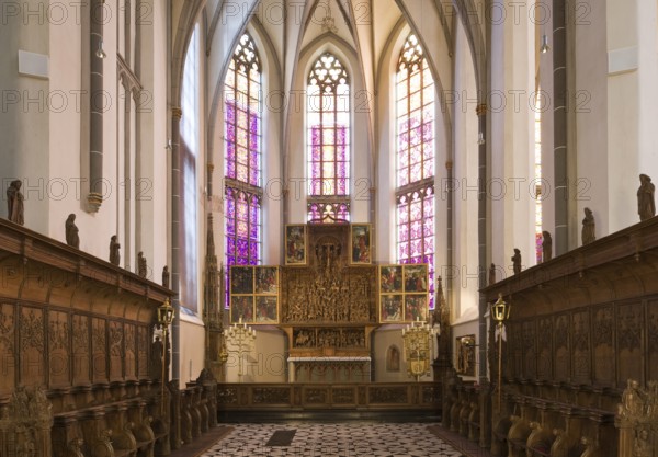 Choir with high altar and choir stalls, St., Sankt, Saint